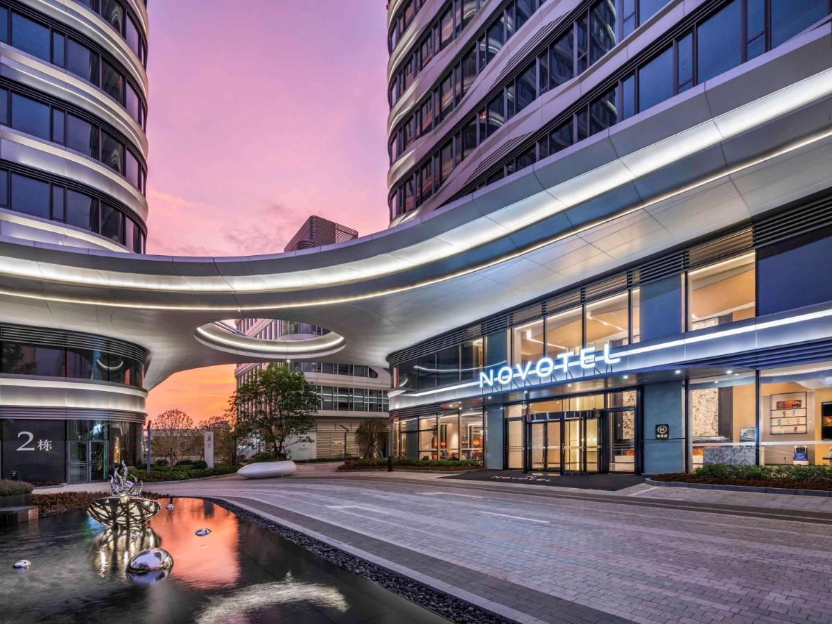 Novotel Shanghai Caohejing Exteriör bild